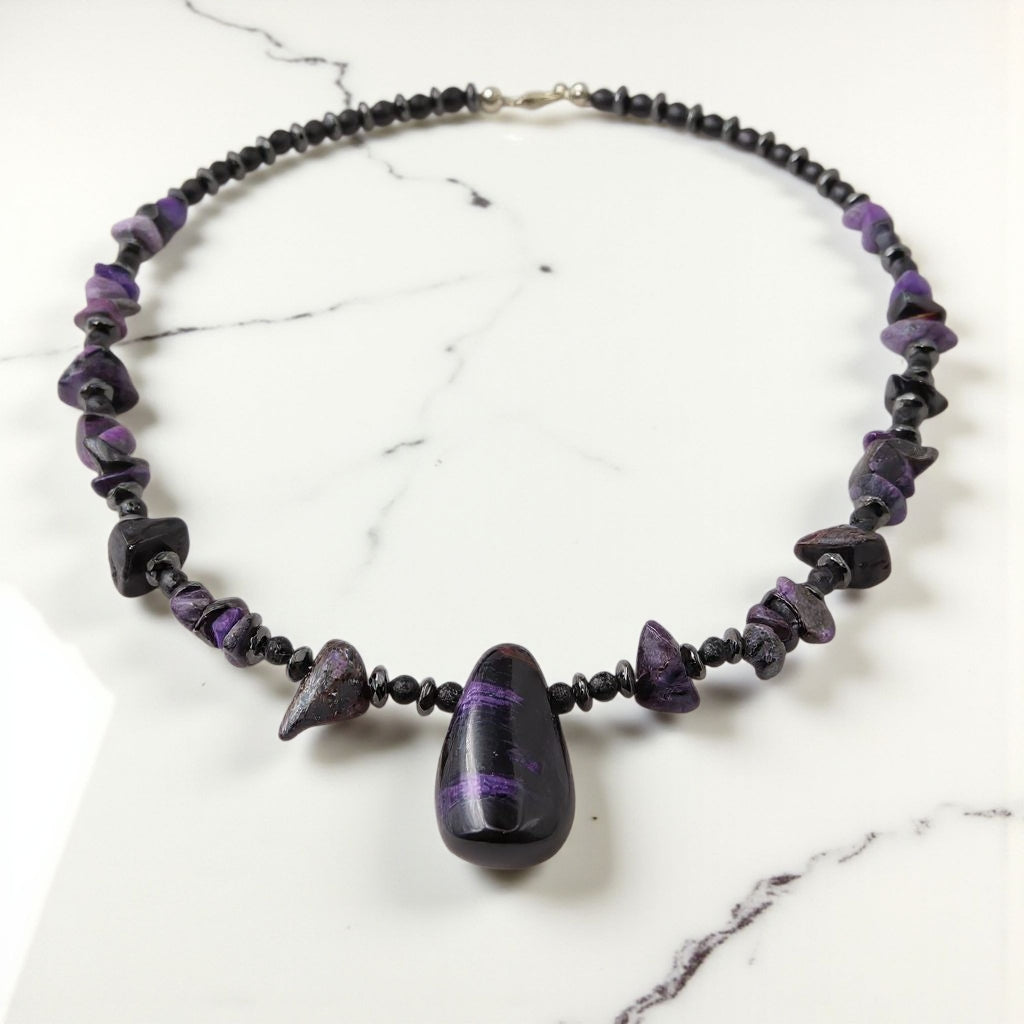 Sugilith Energie Kette mit Stein Sugilith Kronenchakra