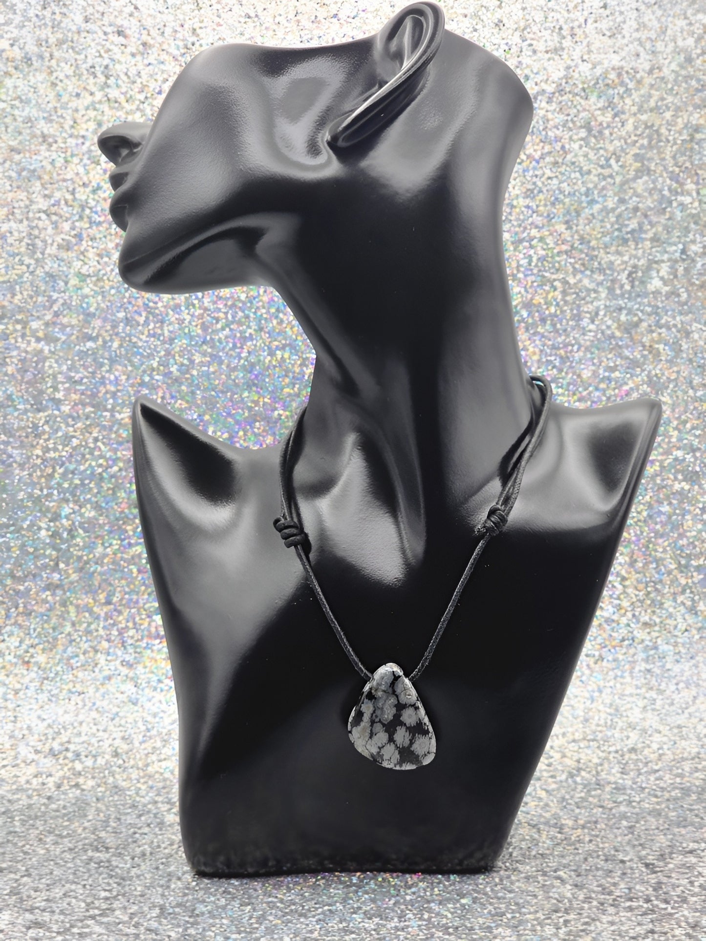 Schneeflocken Obsidian Energie Anhänger Wurzelchakra