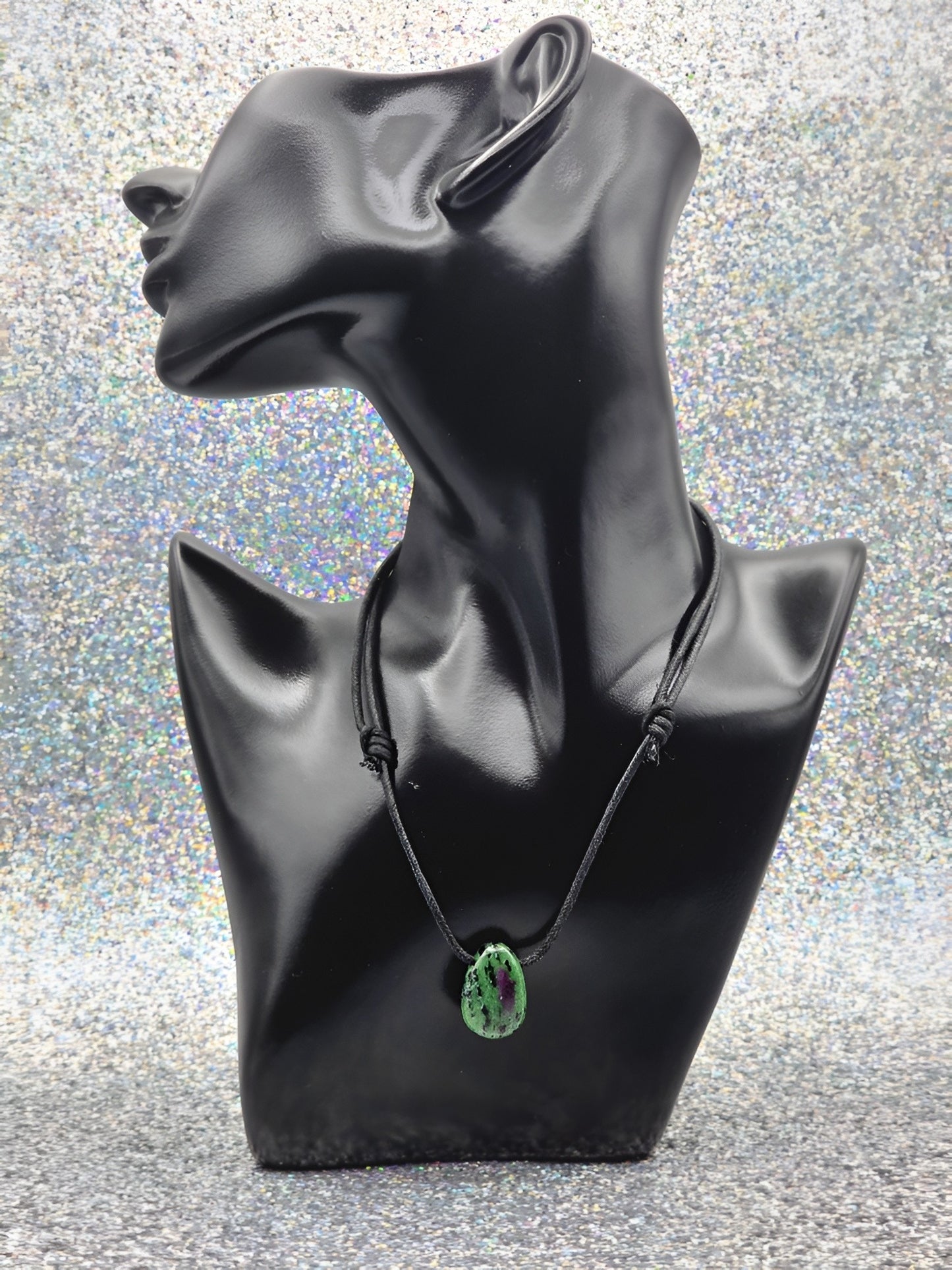 Rubin-Zoisit Energie Anhänger Herzchakra