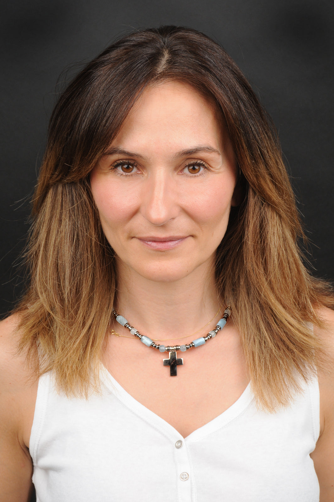 Aquamarin Energie Kette mit Kreuz Sterlingsilber 925er rhodiniert Halschakra