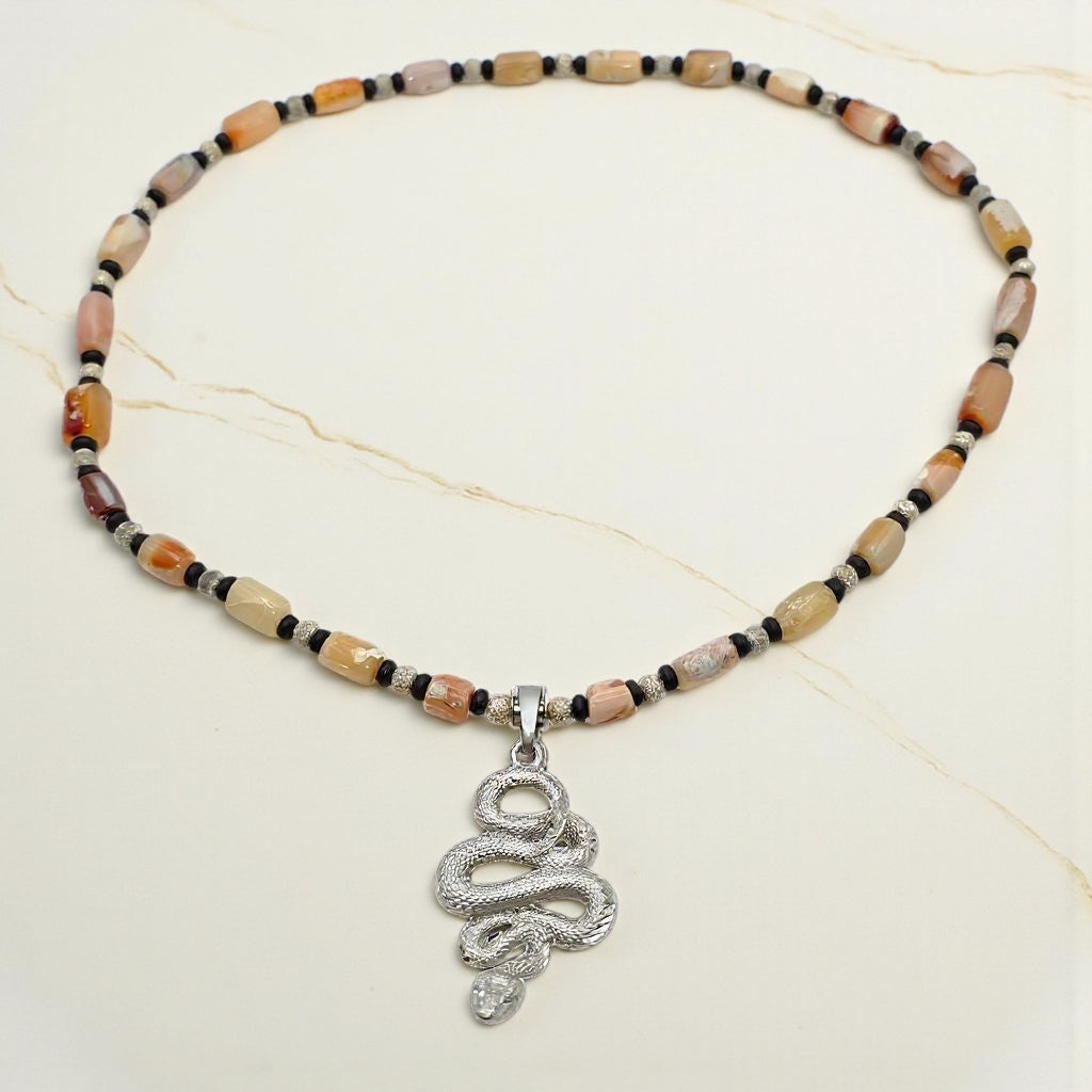 Feueropal Energie Kette mit Anhänger Schlange Sterlingsilber 925er rhodiniert Wurzelchakra, Sakralchakra, Solarplexus-Chakra