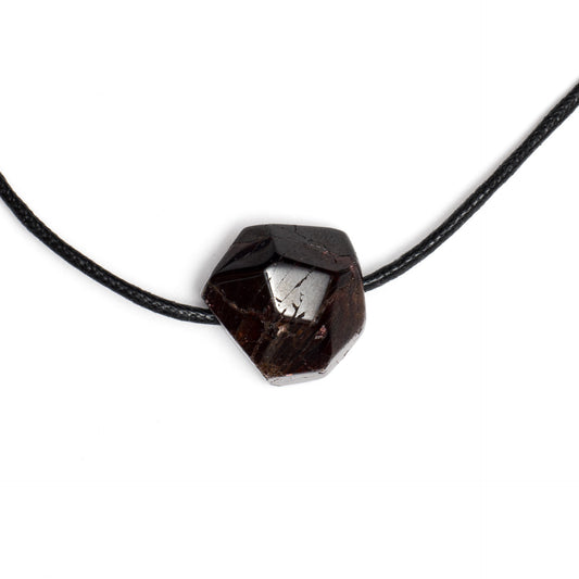 Granat Energie Anhänger Wurzelchakra