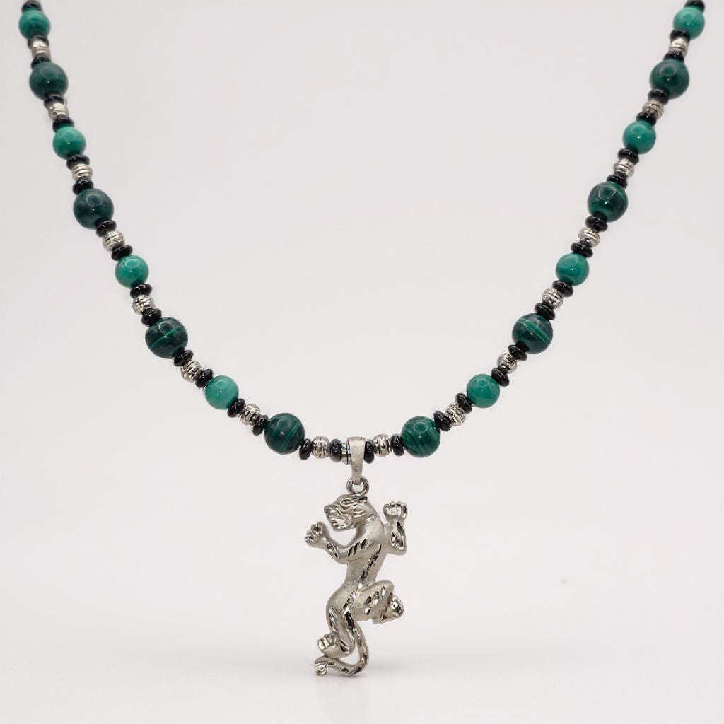 Malachit Energie Kette mit Anhänger Panther Sterlingsilber 925er rhodiniert Herzchakra