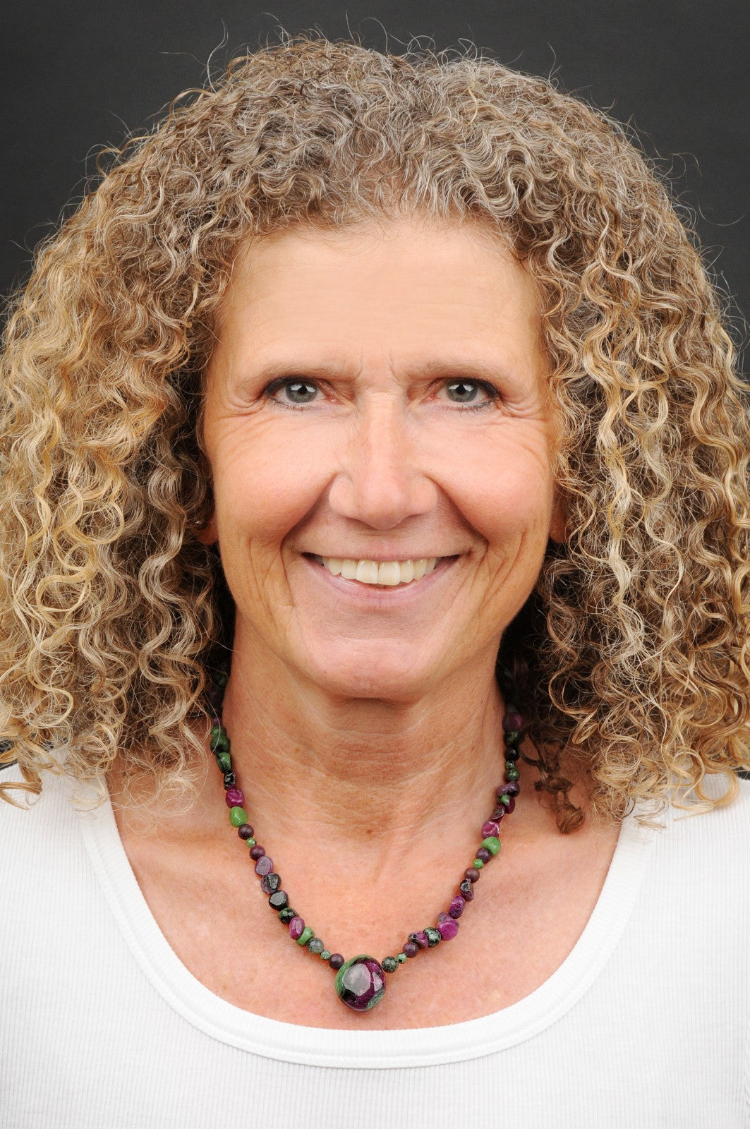 Rubin-Zoisit Energie Kette mit Stein Rubin-Zoisit Herzchakra