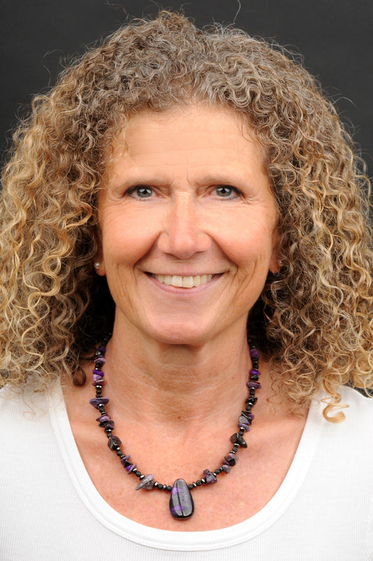 Sugilith Energie Kette mit Stein Sugilith Kronenchakra