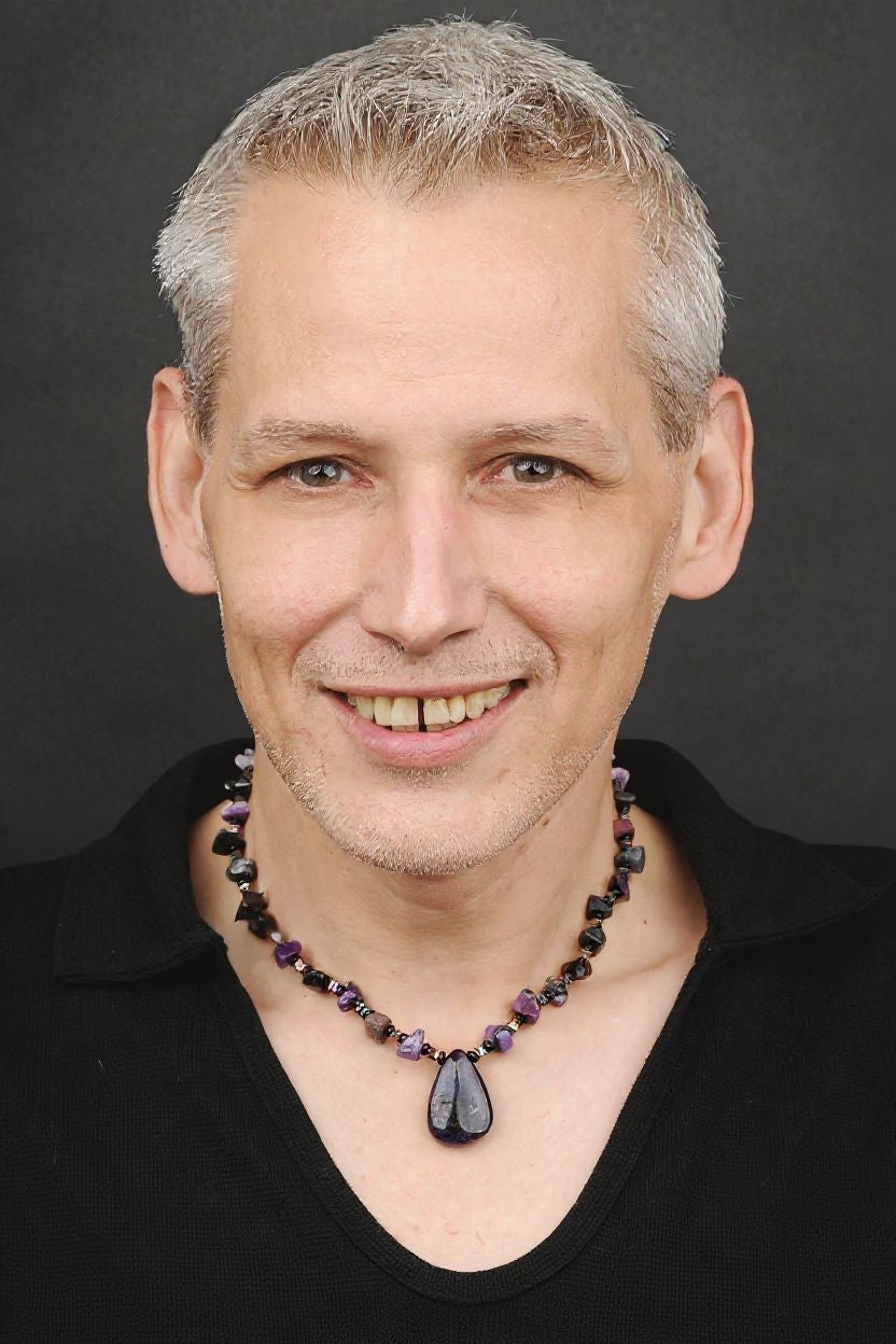 Sugilith Energie Kette mit Stein Sugilith Kronenchakra