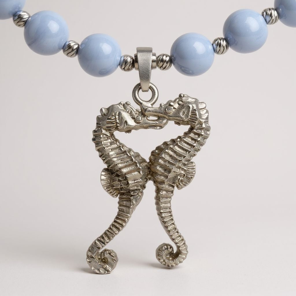 blauer Chalcedon Energie Kette mit Anhänger zwei Seepferdchen Sterlingsilber 925er rhodiniert Halschakra